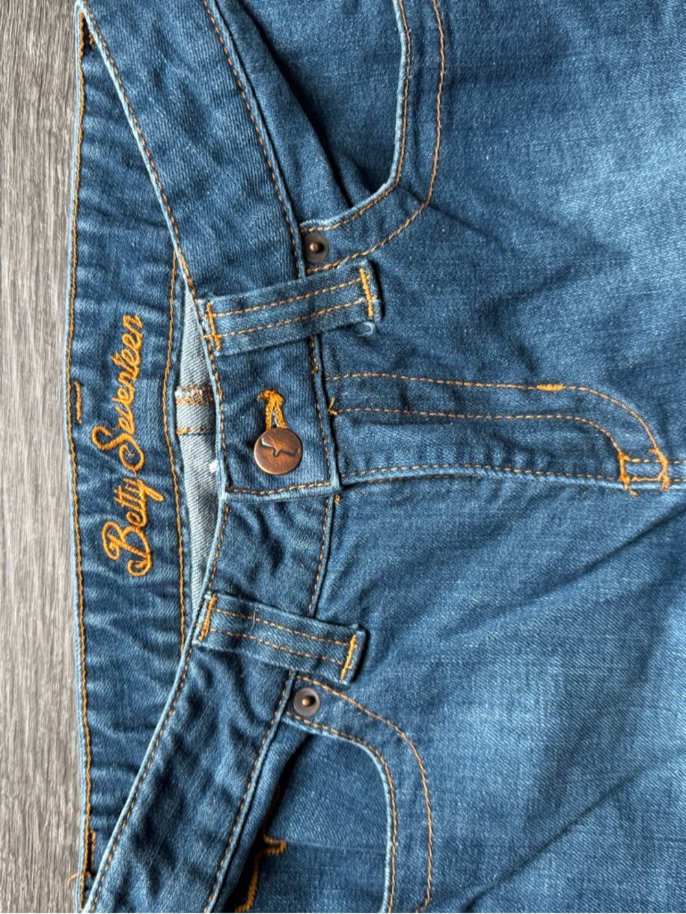 Kimes Ranch Blue Denim Jeans; Betty Seventeen